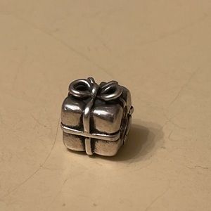 AUTHENTIC PANDORA CHARM PRESENT GIFT BEAD